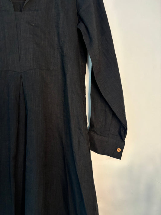 trueBrowns Black Slub Top | Swadesiicart