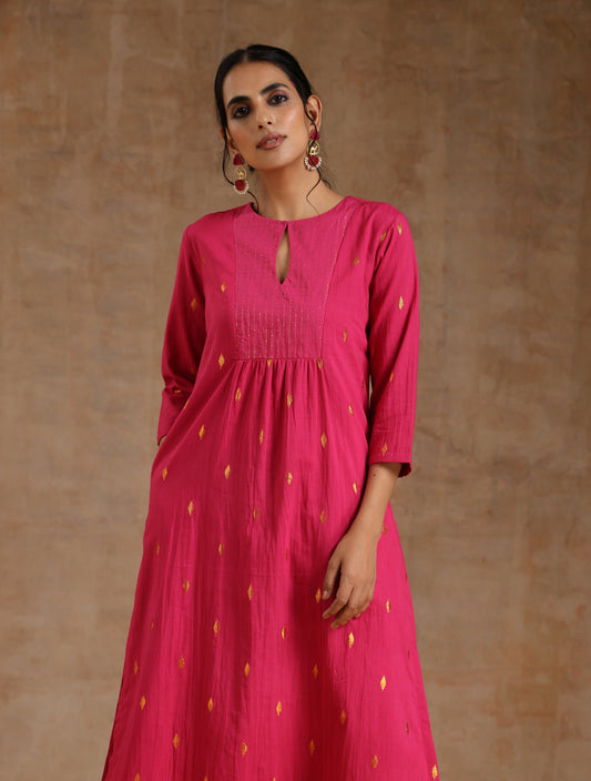 trueBrowns Pink Gold Cotton Yoke Kurta Set | Swadesiicart