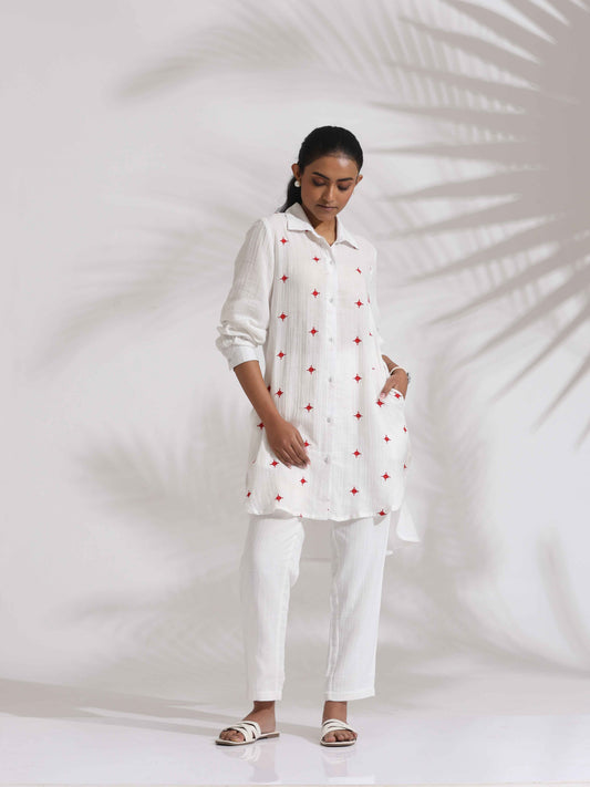 trueBrowns White Cotton Embroidered Kurta Co-ord Set - Swadesiicart
