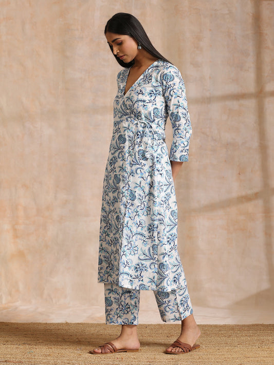 trueBrowns White With Overall Blue Print Cotton Angrakha Kurta Pant Set | Swadesiicart