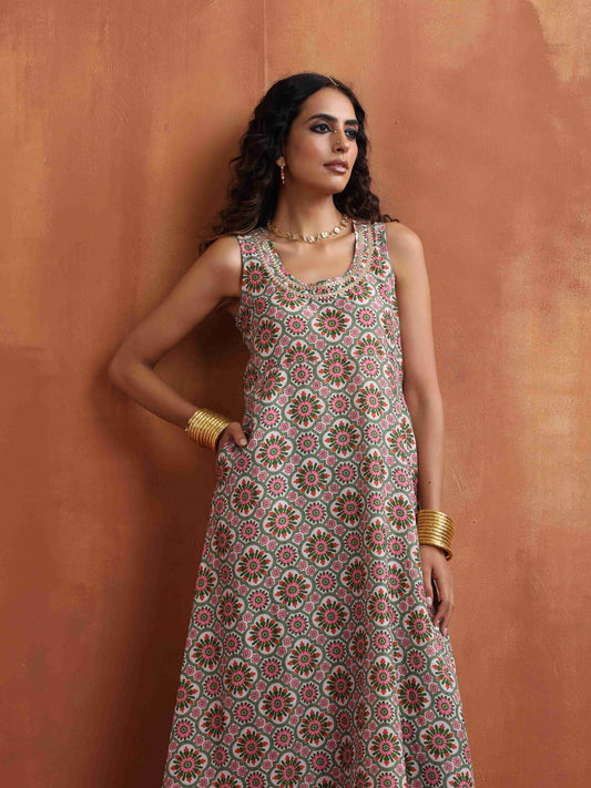 trueBrowns Off White Print Flared Anarkali Kurta Set | Swadesiicart