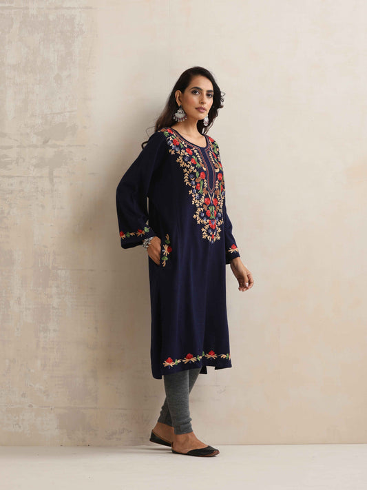 trueBrowns Blue Kashmiri Embroidered Woollen Phiran Kurta | Swadesiicart