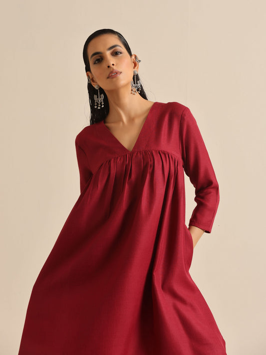 trueBrowns Maroon Slub Gathered Kurta Pant Set | Swadesiicart