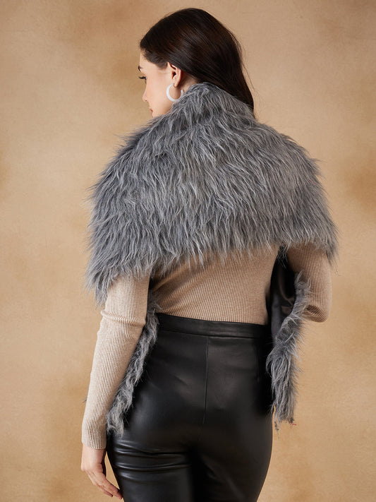 InWeave Women's Light Grey Fur Cape