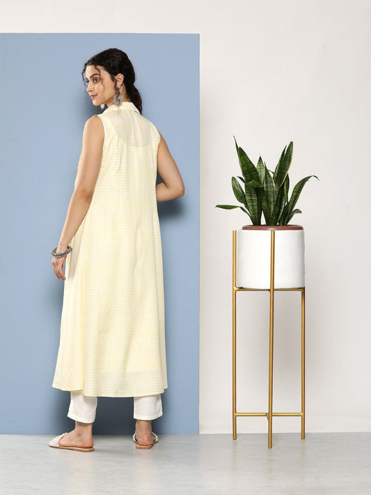 Ahalyaa Women White & Yellow Checked Crepe Kurta | Swadesiicart