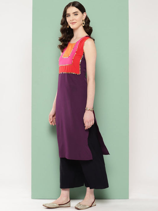 Ahalyaa Women Yoke Design Sequinned Crepe Kurta | Swadesiicart