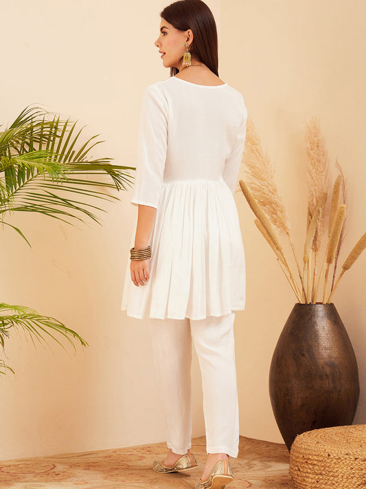InWeave Women's White Round Neck Square Gota Work Kurta Pant Set - Swadesiicart
