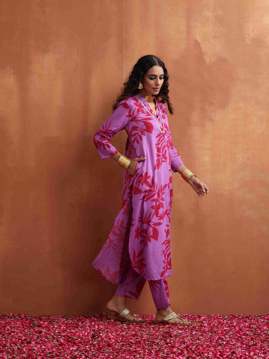 trueBrowns Purple Print Straight Kurta Set | Swadesiicart