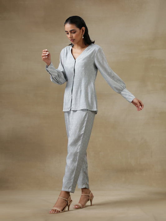 trueBrowns Grey Bandhani Printed Silk Front Open Short Co-Ord Set - Swadesiicart