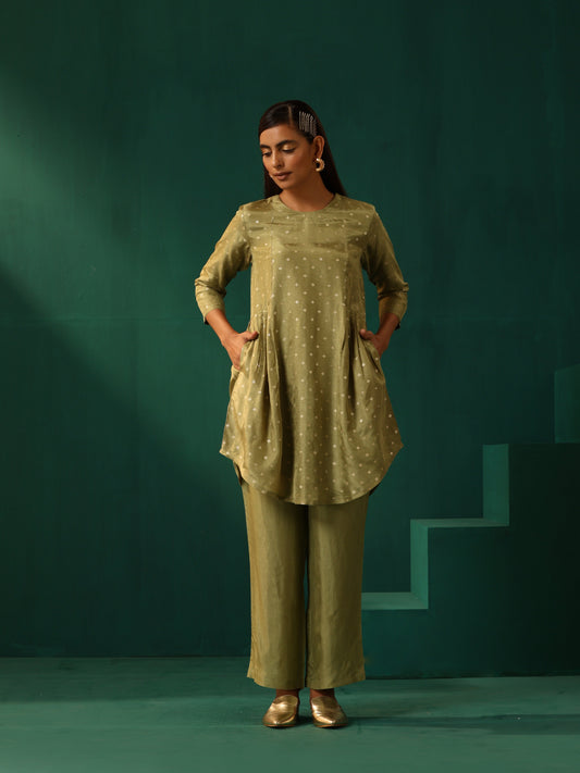 trueBrowns Green Square Viscose Silk Side Gathered Co-ord Set - Swadesiicart