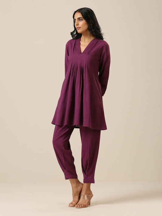 trueBrowns Plum Purple Slub Texture Pleated Co-Ord Set - Swadesiicart