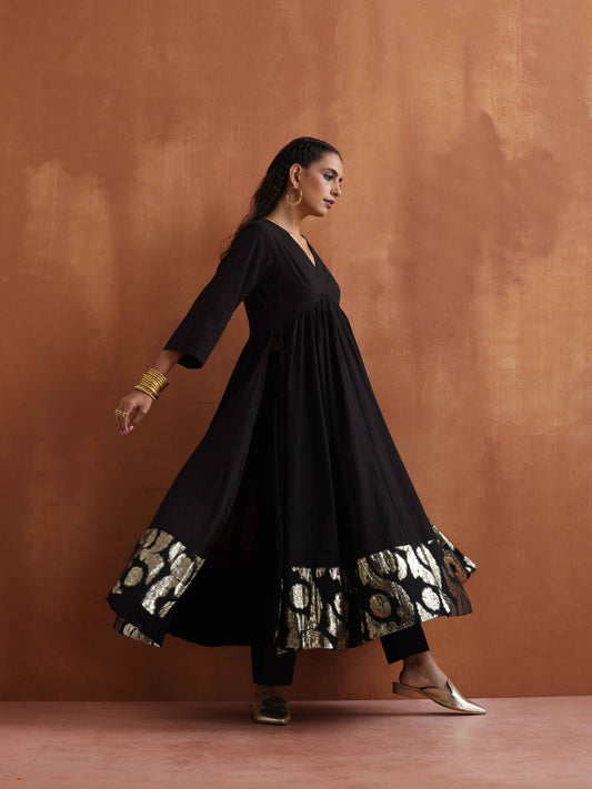 trueBrowns Black Metallic Flared Anarkali Kurta Set | Swadesiicart