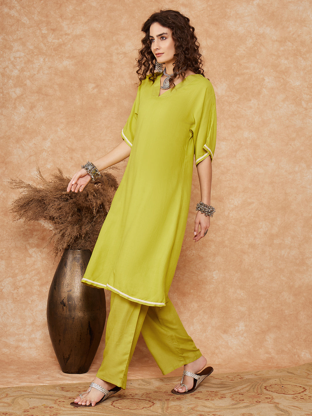 InWeave Women's Pear Green Solid Lace Work Kimono Sleeve Kurta Set - Swadesiicart