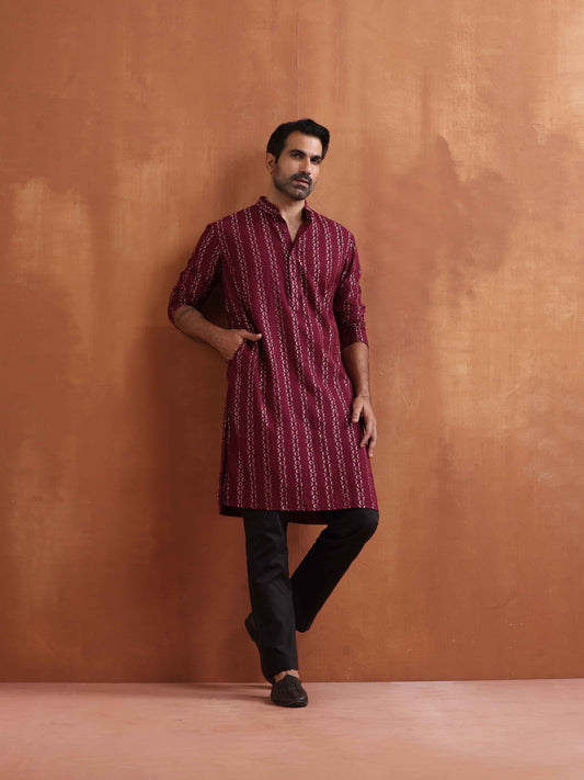trueBrowns Men's Dark Purple Cotton Dobby Kurta | Swadesiicart