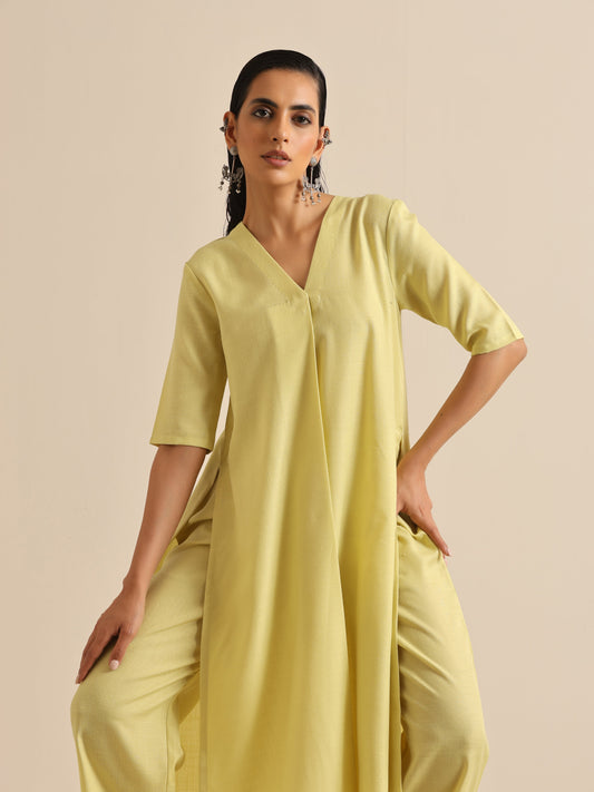 trueBrowns Spark Green Slub High Slit Kurta Pant Set | Swadesiicart