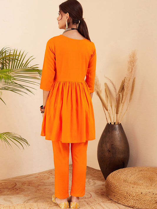 InWeave Women's Orange Round Neck Square Gota Work Kurta Pant Set - Swadesiicart