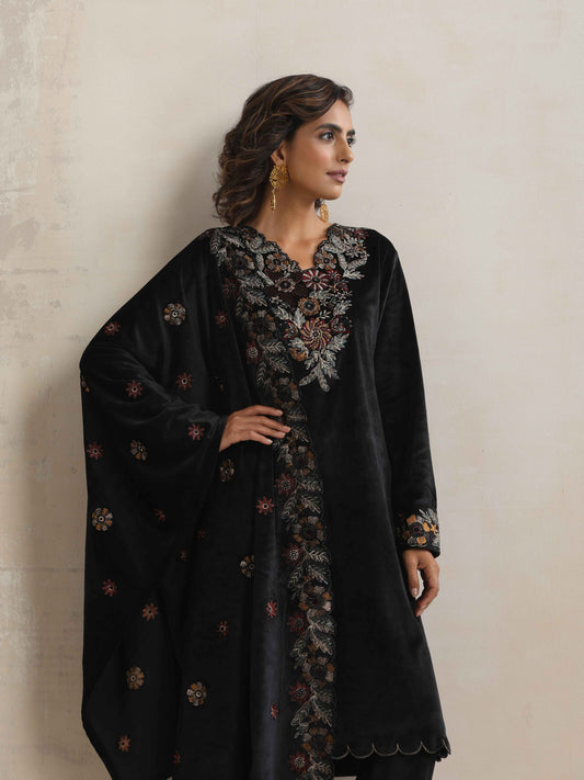 trueBrowns Black Velvet Floral Embroidered Kurta Pant Dupatta Set | Swadesiicart