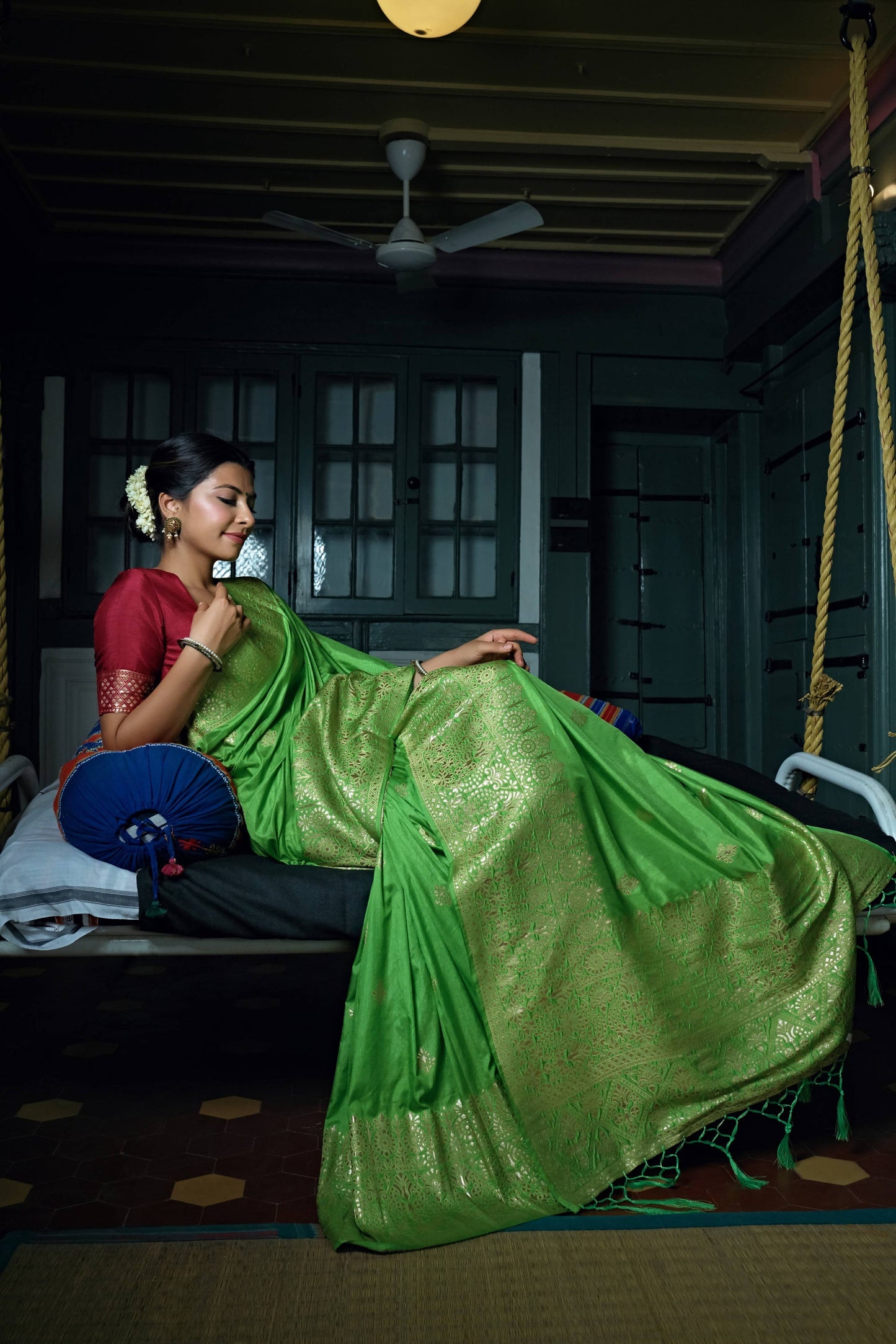 Vardha Slime Green Golden Zari Banarasi Silk Saree | Swadesiicart