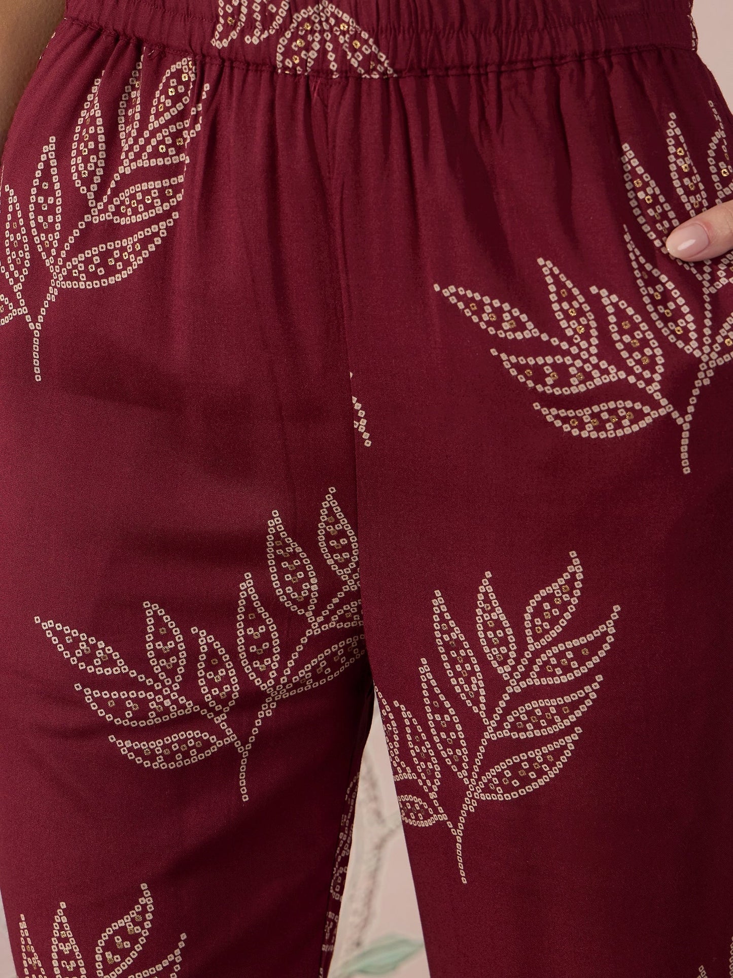 InWeave Dark Maroon Leaf Halter Strappy Set - Swadesiicart