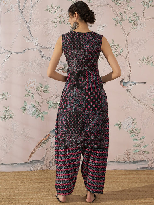 InWeave Black Pink Kurta Dhoti Set - Swadesiicart