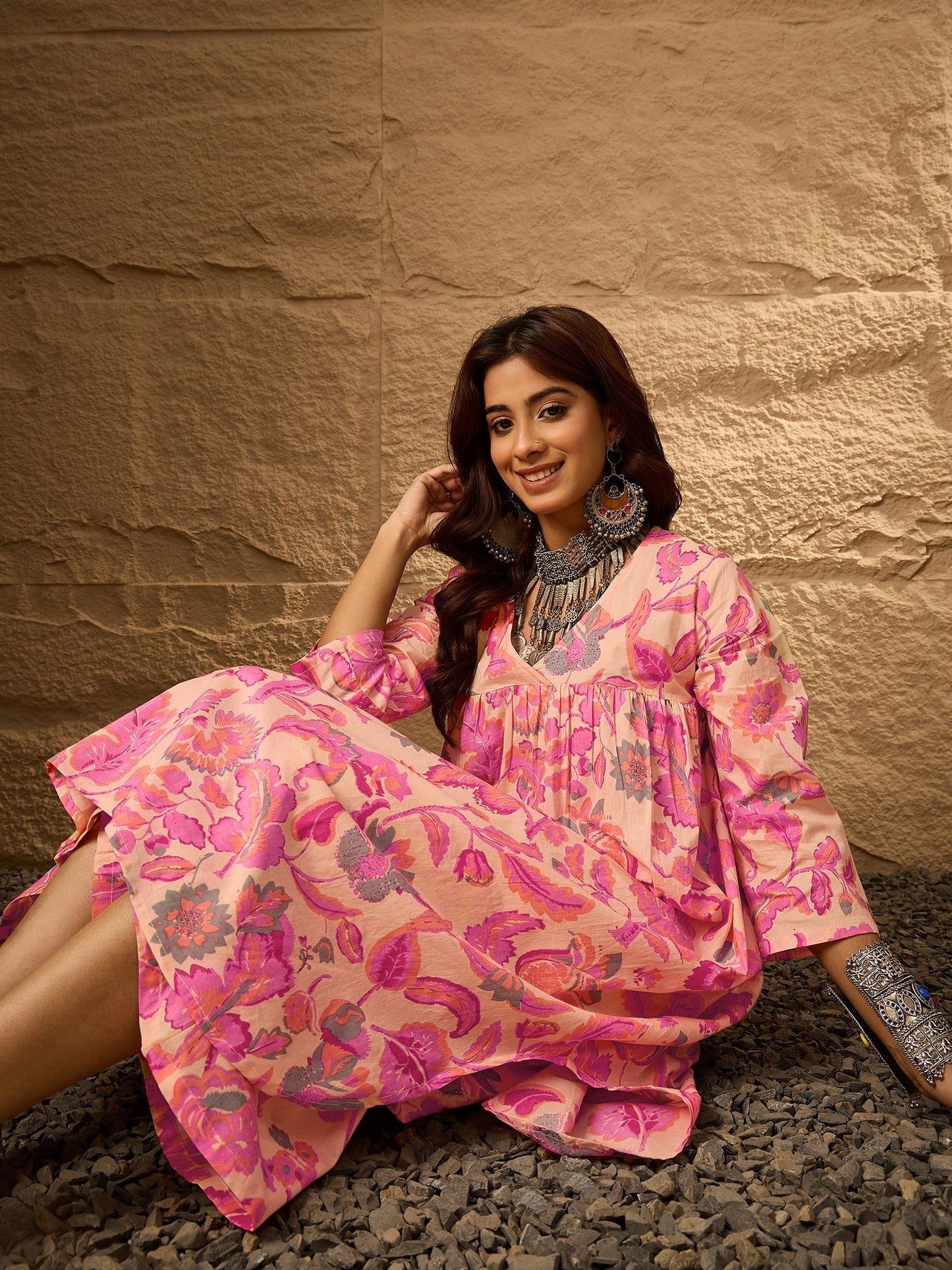 InWeave Light Peach Big V-Flared Kurta Set - Swadesiicart