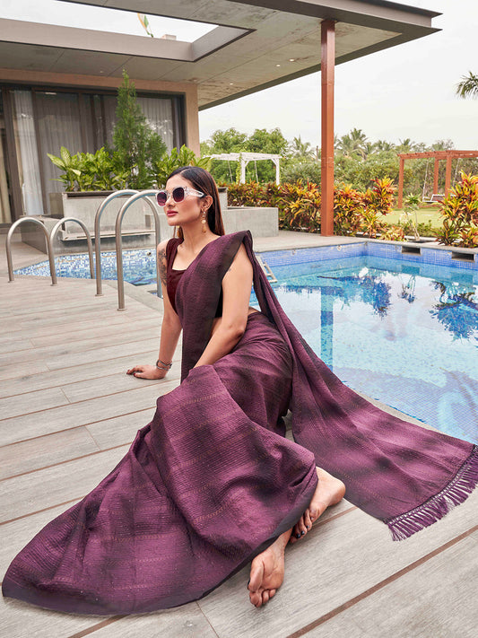 Tikhi Imli Woven Design Embellished Sequinned Saree With Tassles | Swadesiicart