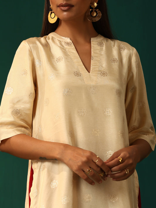 trueBrowns Ivory Geometric Floral Viscose Silk High Low Kurta Pant Set | Swadesiicart