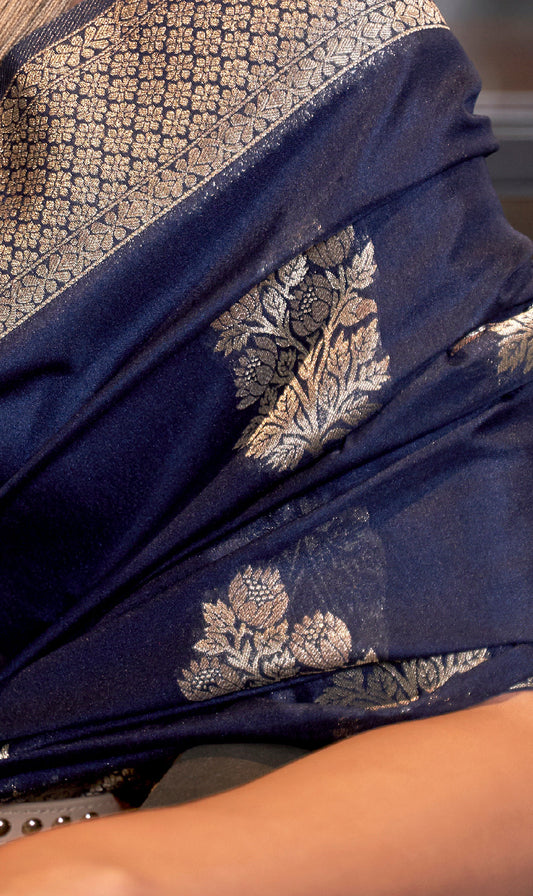Monjolika Fashion Navy Blue Color Handloom Khadi Georgette Tradtional Saree | Swadesiicart