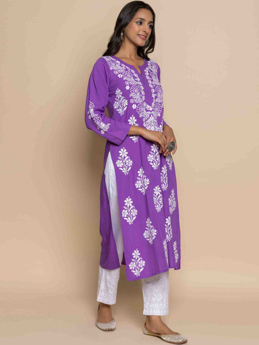 HOUSE OF KARI Floral Chikankari Embroidered Notched Round Neck Straight Kurta | Swadesiicart