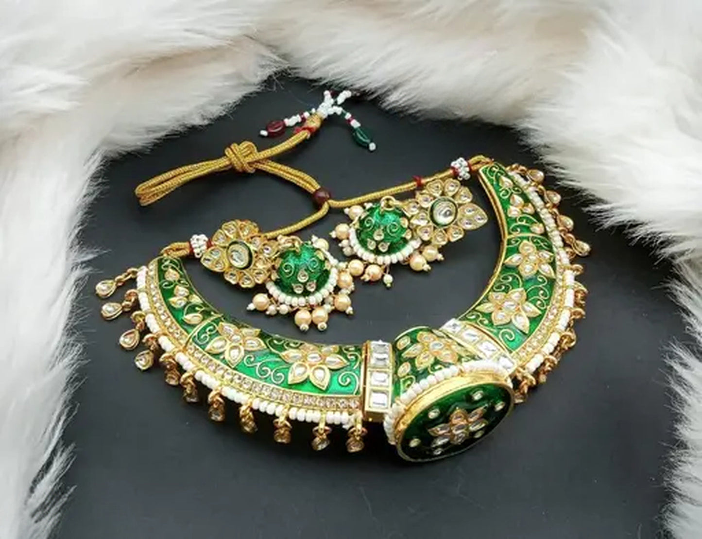Jewel City Luxurious Green Kundan Choker Necklace Set - Traditional Indian Handcrafted Gold-Plated Jewelry with Earrings | Swadesiicart
