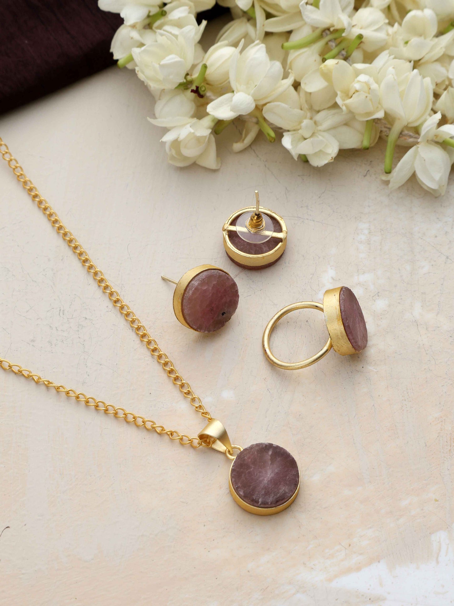 trueBrowns Gold Tone Pink Stone Pendant Set - Swadesiicart