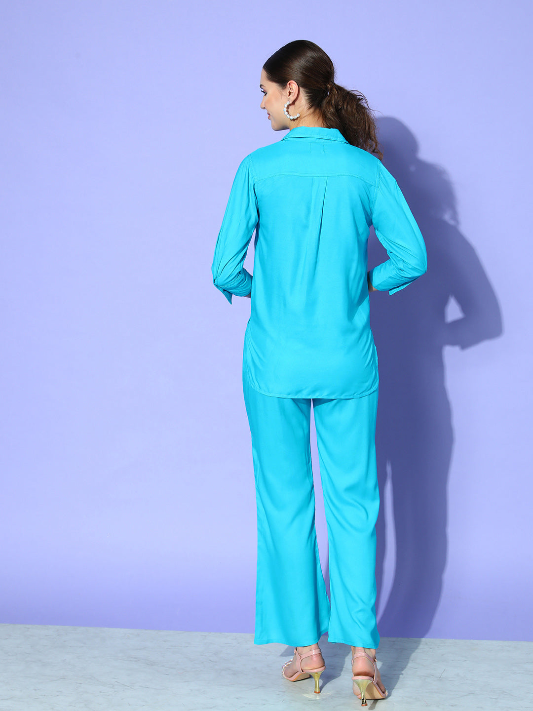 InWeave Women's Aqua Blue Coord Set With Solid Peach Crop Top - Swadesiicart