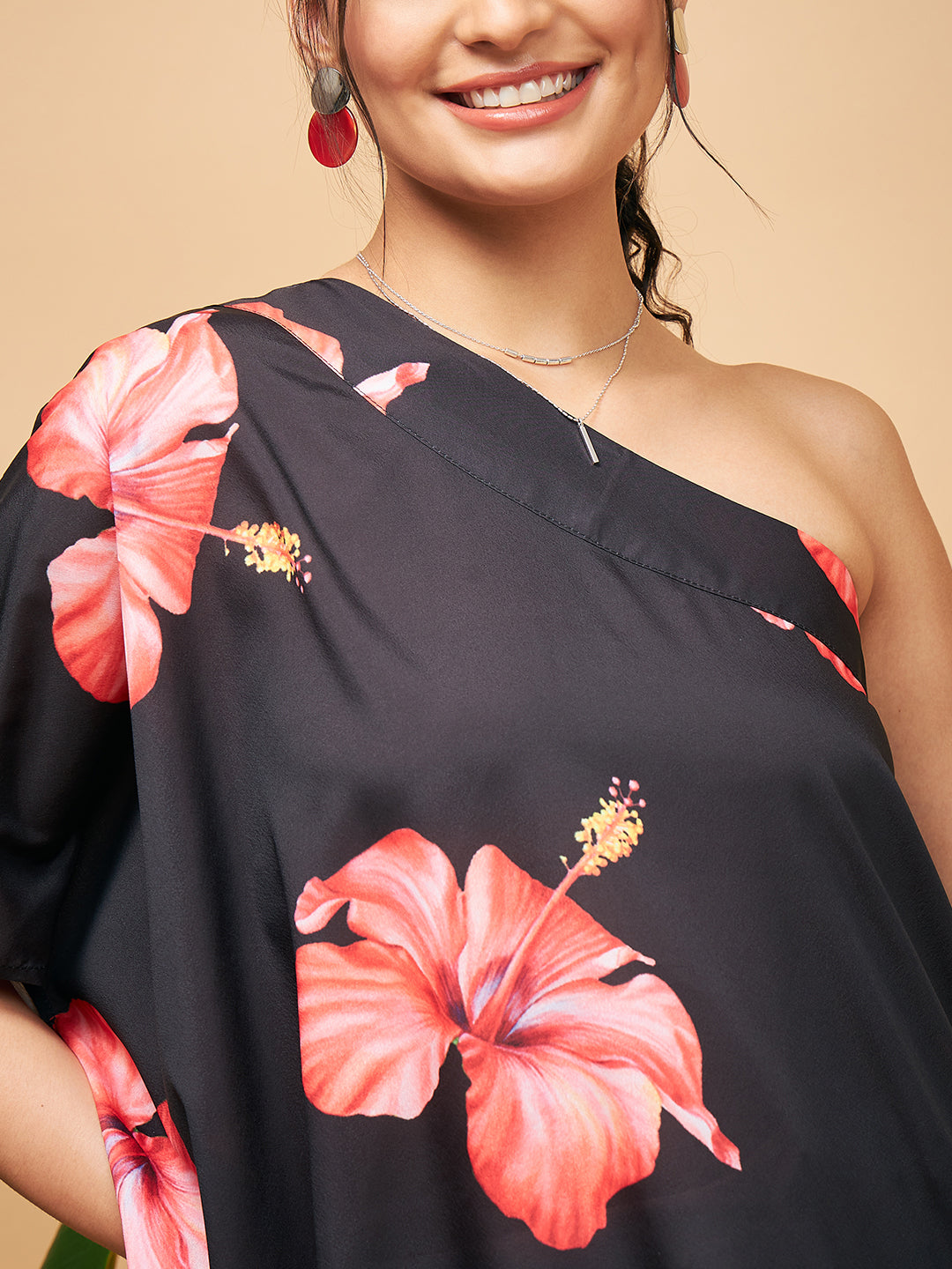 InWeave Women's Black Red Big Flower One Shoulder Kurta - Swadesiicart