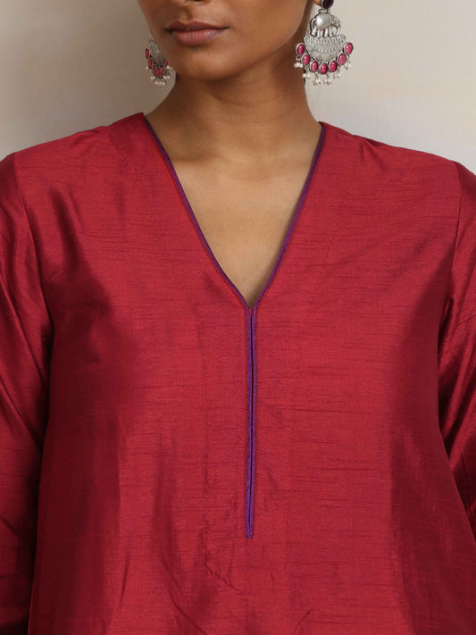 trueBrowns Red Silk Kurta Set | Swadesiicart