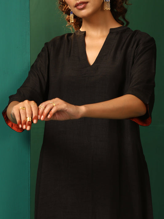 trueBrowns Black Silk High Low Kurta Pant Set | Swadesiicart