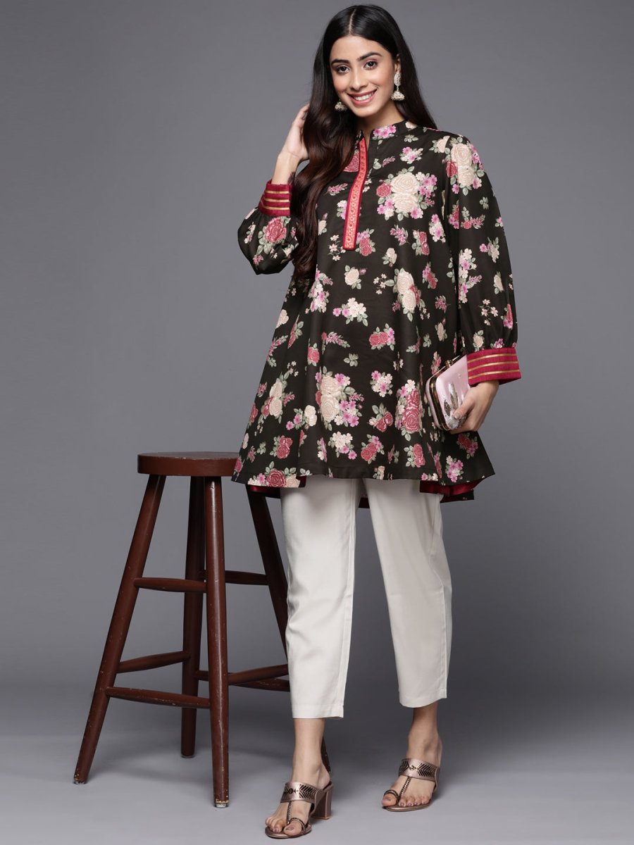 Ahalyaa Mandarin Collar Floral Print Crepe Tunic | Swadesiicart