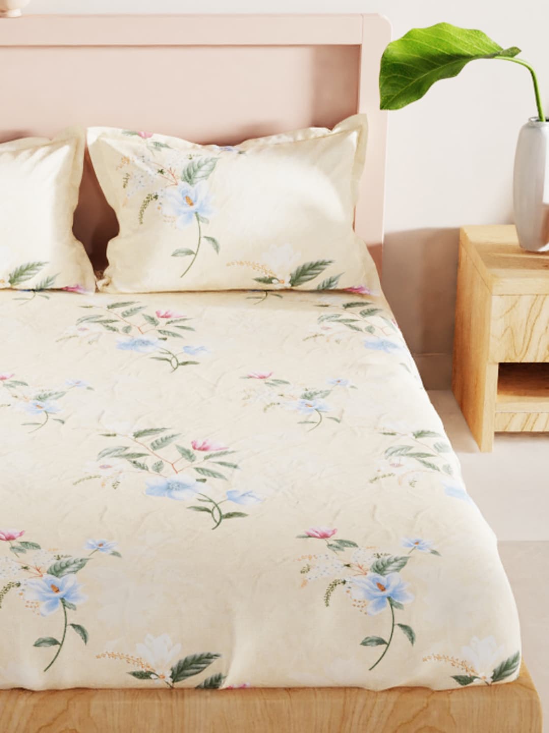 BIANCA Yellow & Blue Floral 186 TC King Bedsheet with 2 Pillow Covers - Swadesiicart
