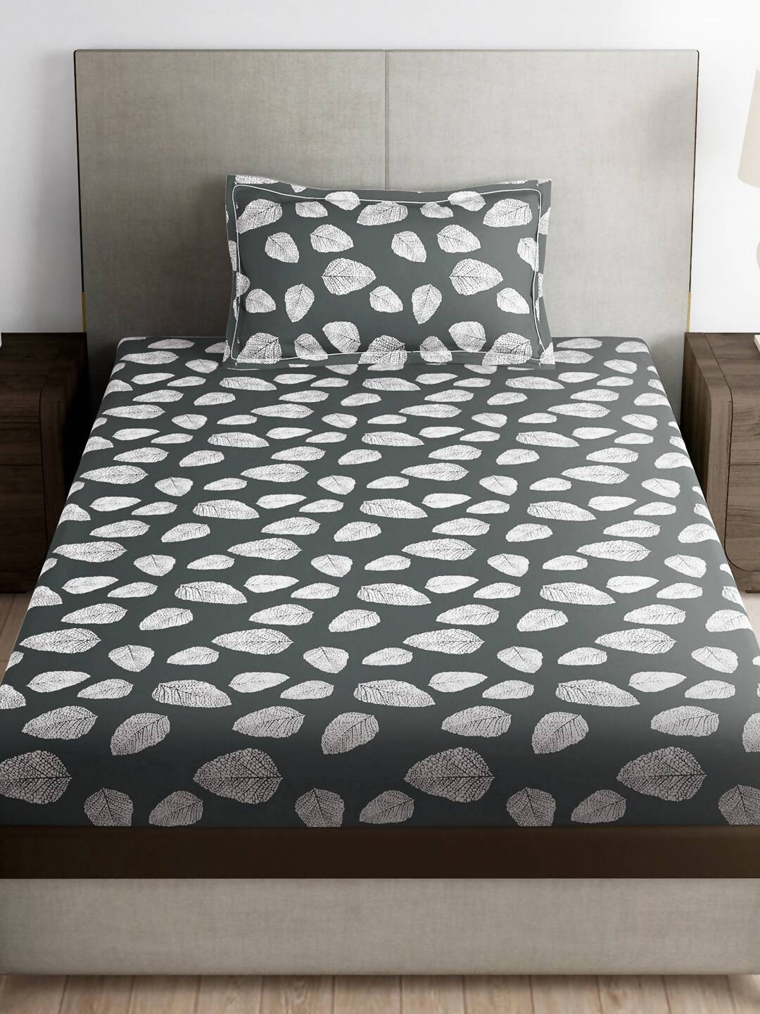 Story@home Arena Grey & White Floral Printed 180 TC Bedsheet & Pillow Covers - Swadesiicart