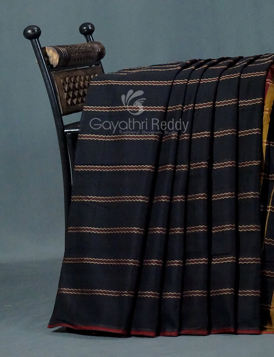 Kalanetha Black Coloured Pure Narayanpet Cotton Saree By Gayathri Reddy Designer Studio | Swadesiicart