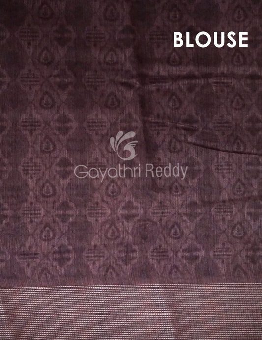 Grey And Peach Colour Ikat Design Semi Chanderi Saree By Gayathri Reddy Designer Studio | Swadesiicart