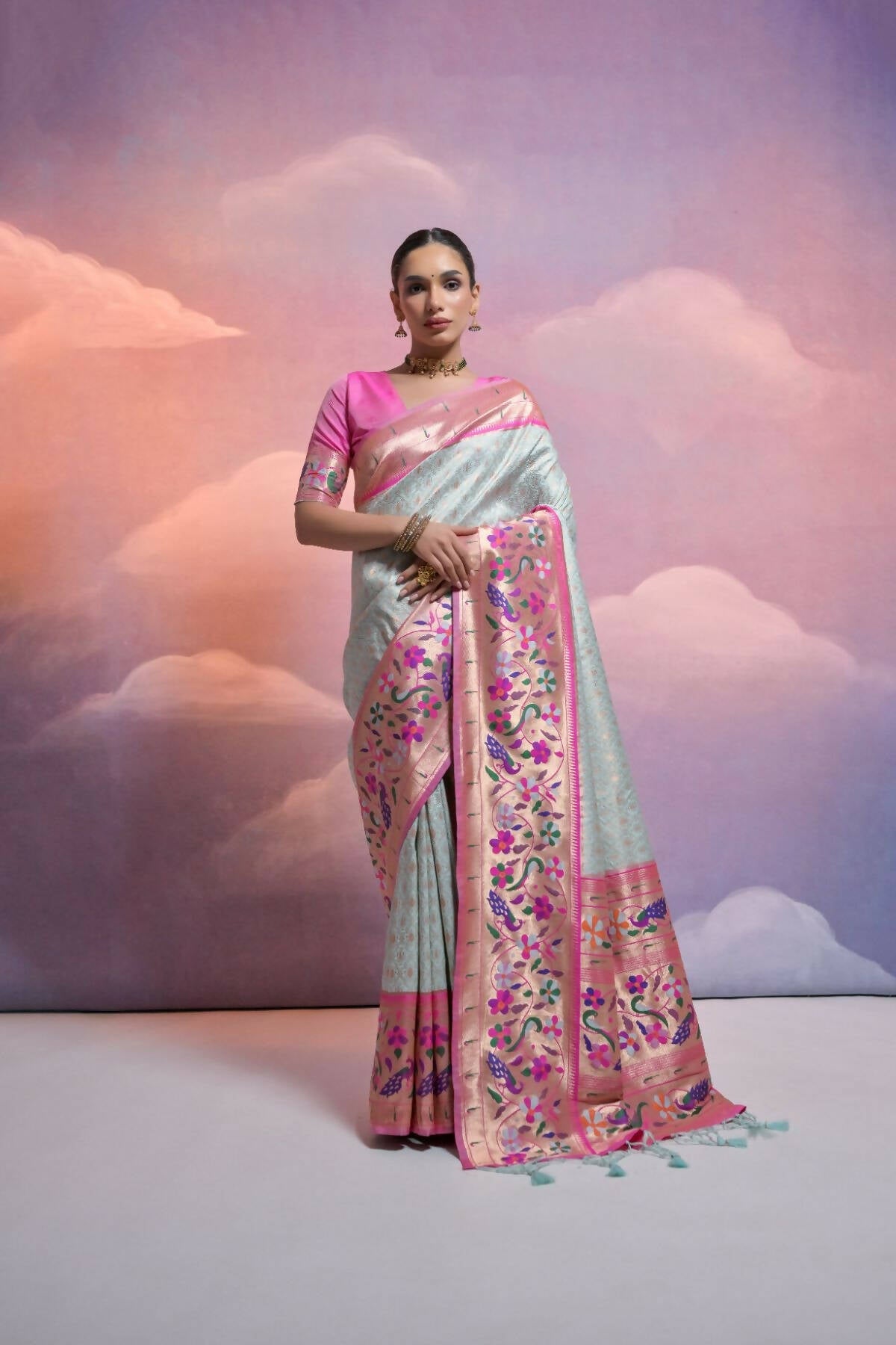 Vishnu Weaves Women's Sea-Green Paithani Silk Zari Woven Saree with Blouse - Swadesiicart
