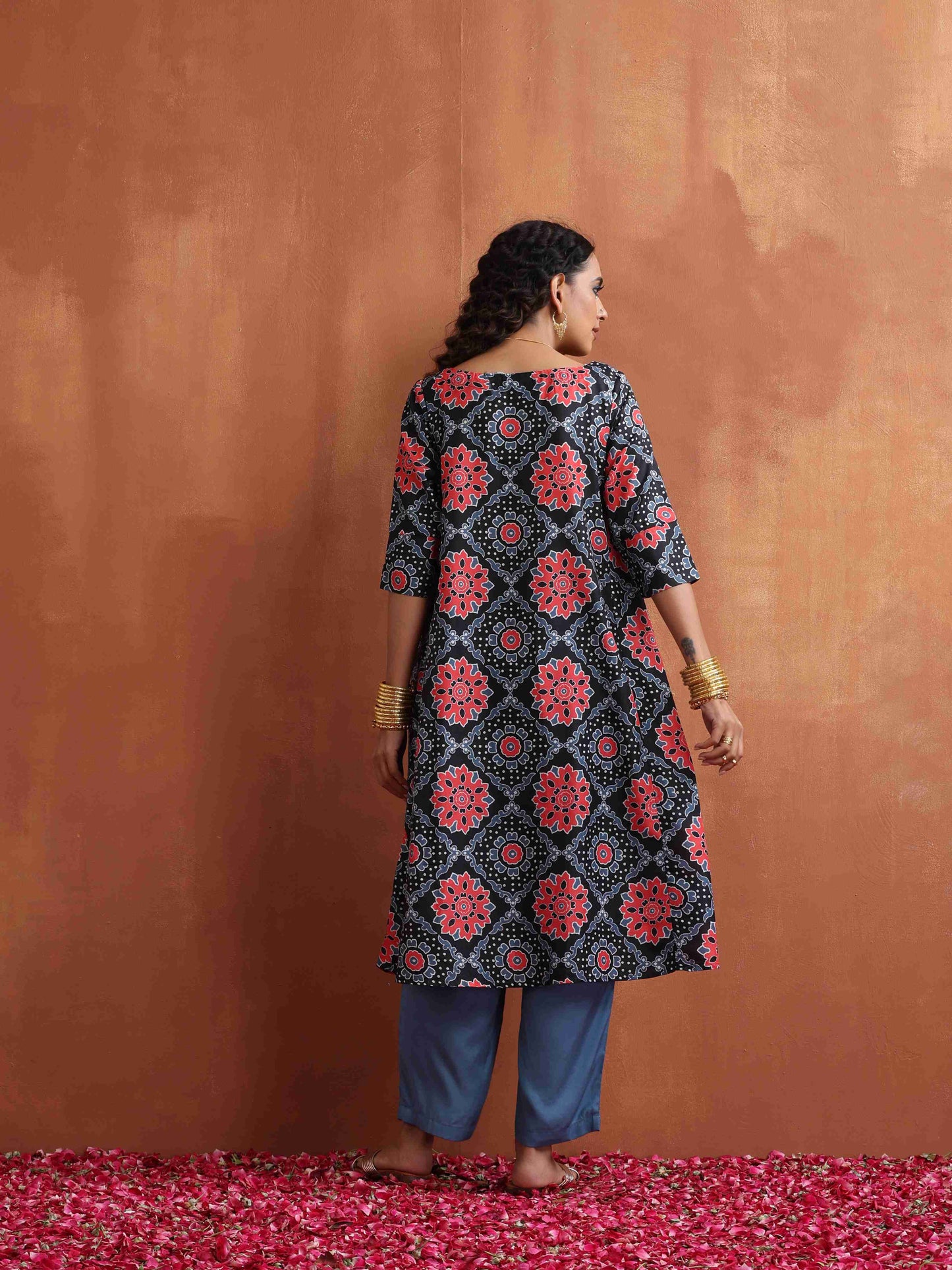 trueBrowns Black Ajrak Print A-line Kurta Set | Swadesiicart