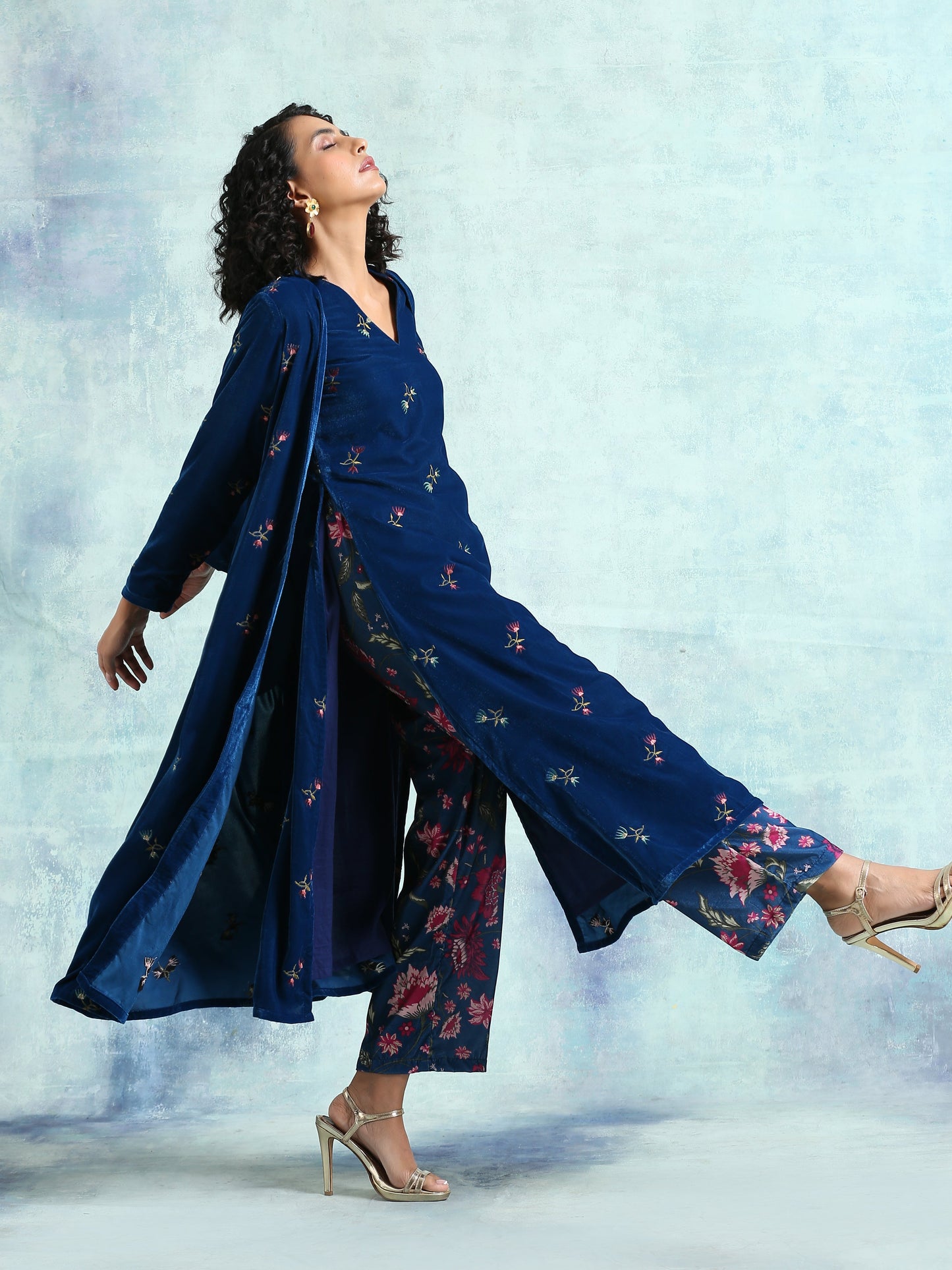trueBrowns Blue Embroidered Velvet Overlay Jacket | Swadesiicart