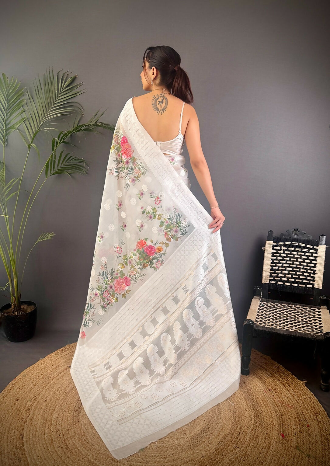 Joban Fashion White Floral Motifs Banarasi Silk Sarees | Swadesiicart