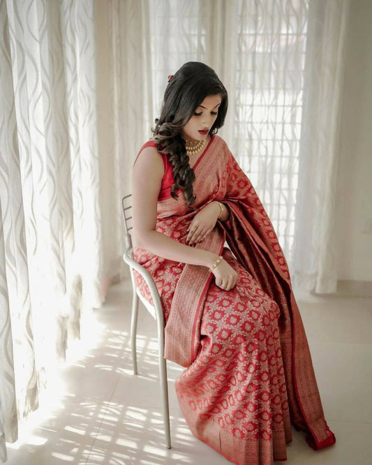 DEIANA'S Beautiful Designer Golden zari Soft Lichi Silk Saree - Red - Swadesiicart