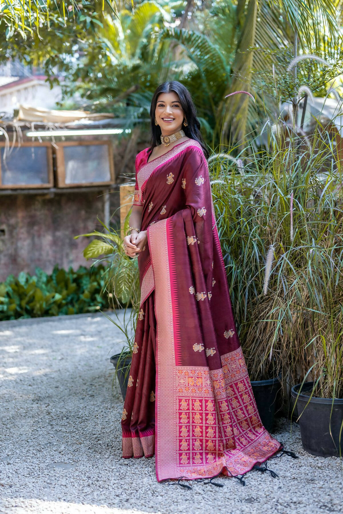 Vishnu Weaves Women's Maroon Tussar Silk Zari Woven Saree with Blouse - Swadesiicart