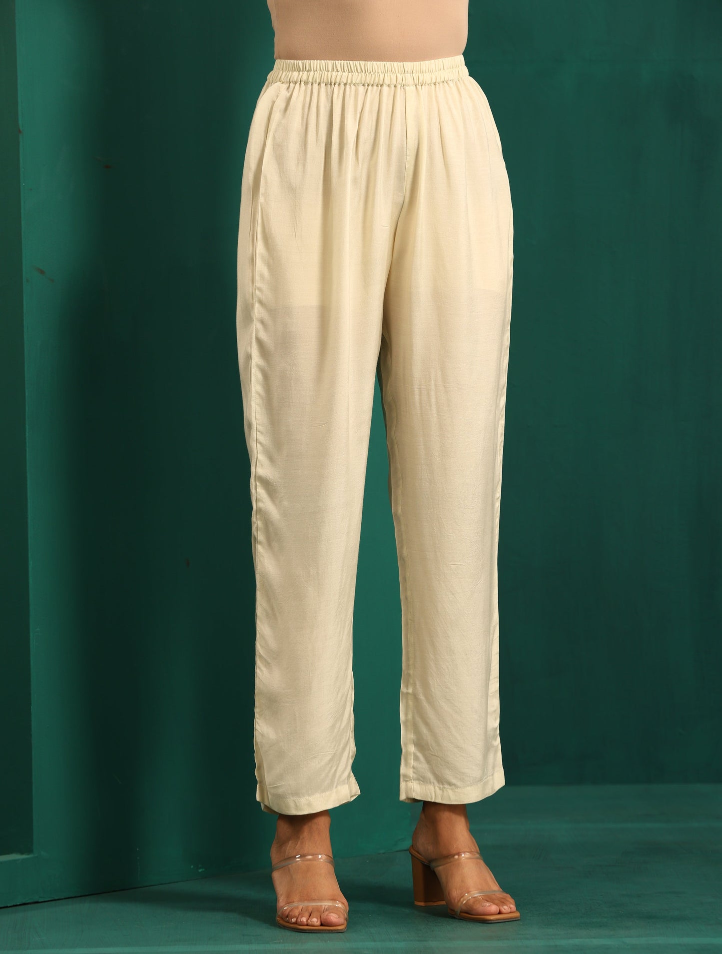 trueBrowns Off White Circle Floral Muslin Silk Printed Kaftan Pant Set | Swadesiicart