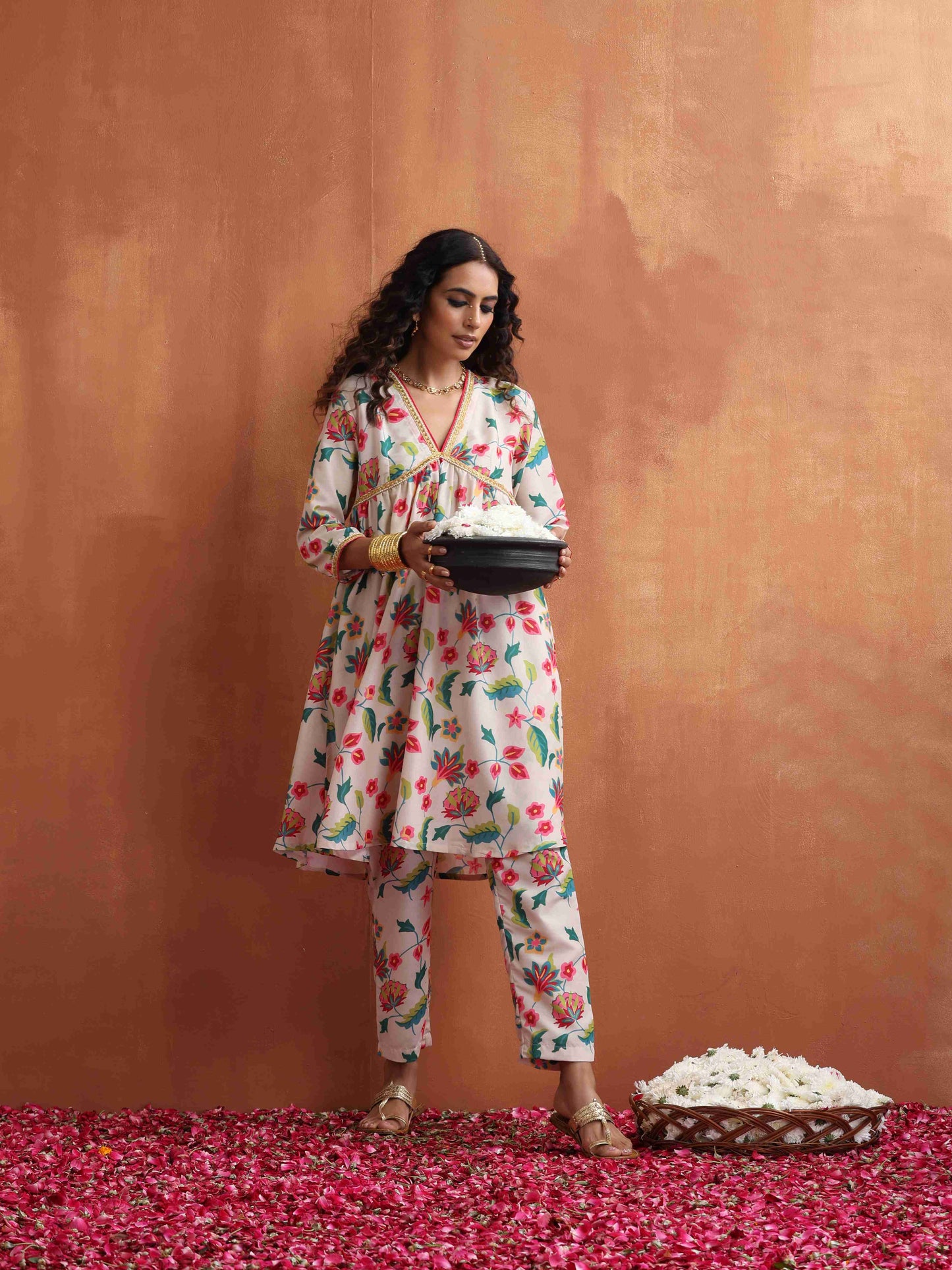 trueBrowns Off White Print Anarkali Kurta Co-ord Set - Swadesiicart