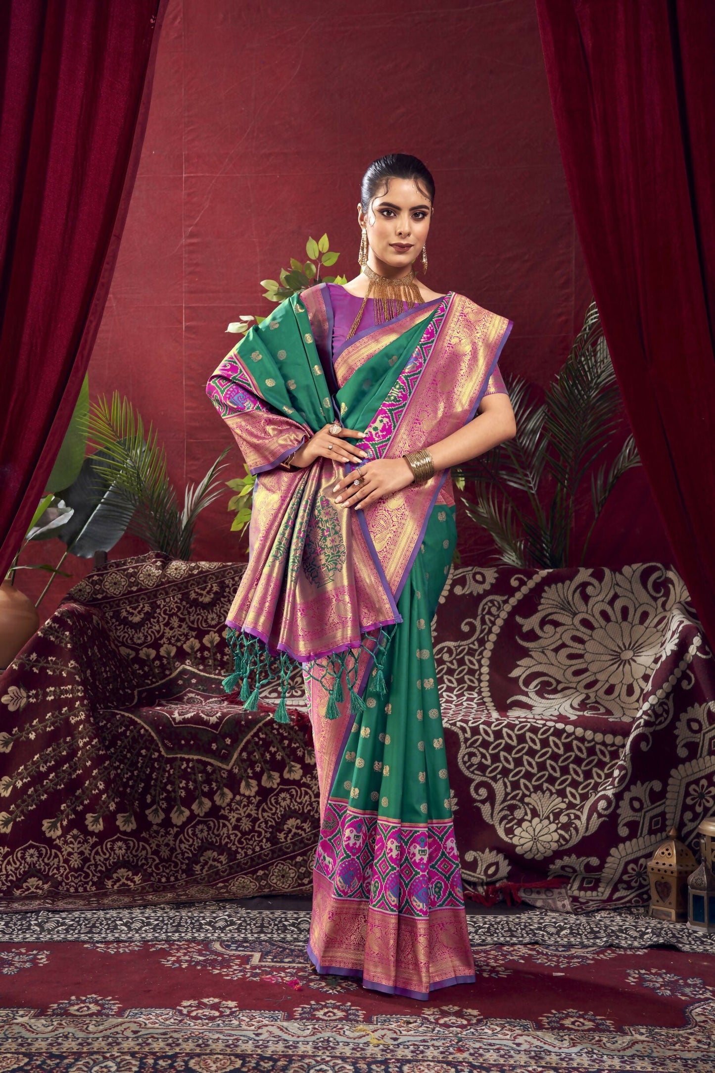 Vishnu Weaves Women's Rama Paithani Silk Saree with Blouse - Swadesiicart