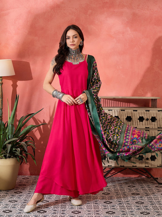 InWeave Fuchsia Strappy Kurta Set Green Patola Dupatta - Swadesiicart